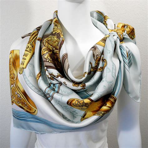 foulard hermes come top|hermes scarf.